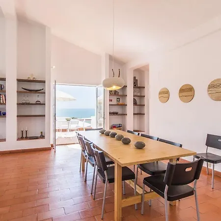 Willa Villa Uchada Titanio - Picturesque Beachfront 5 Bedroom Villa - Stunning Sea Views - Private Pool